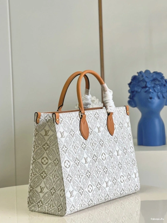 VUITTON LOUIS MM ONTHEGO 0213